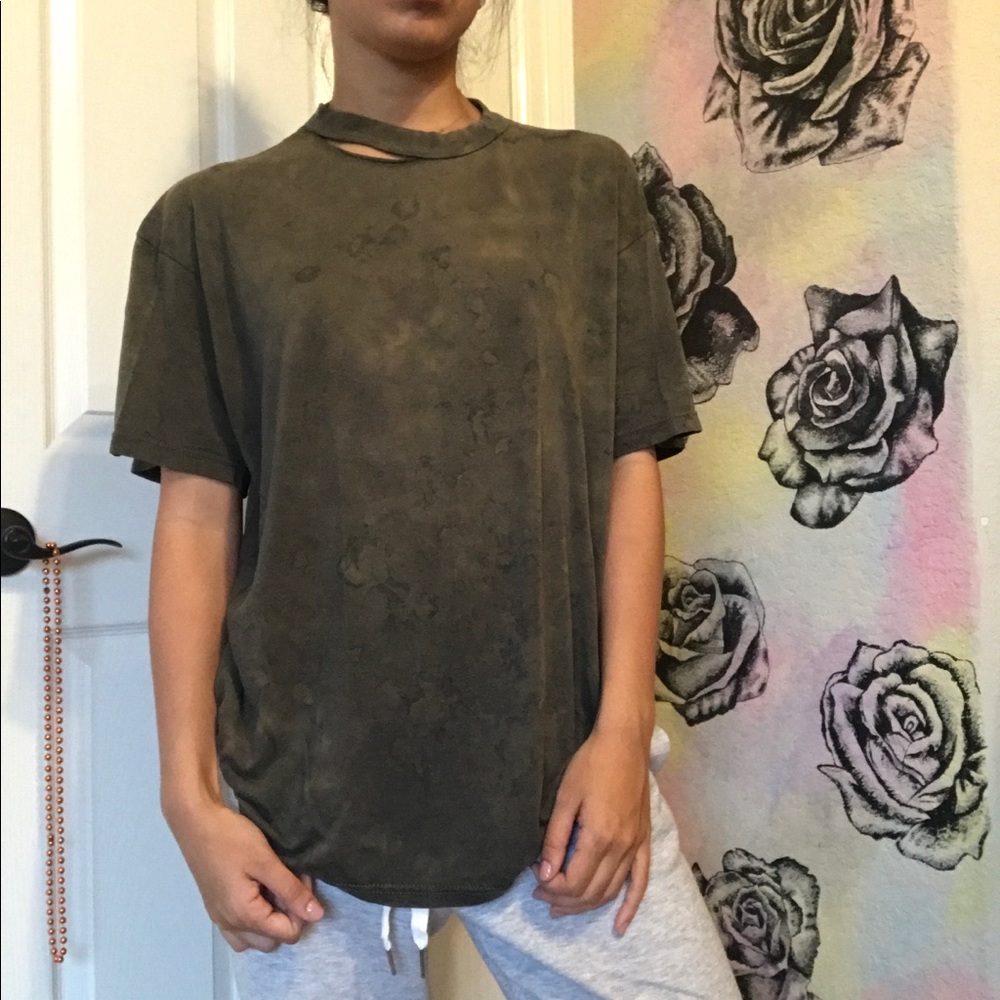 Distressed green tee